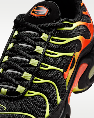 Nike Air Max Plus Men's Shoes. Nike ID